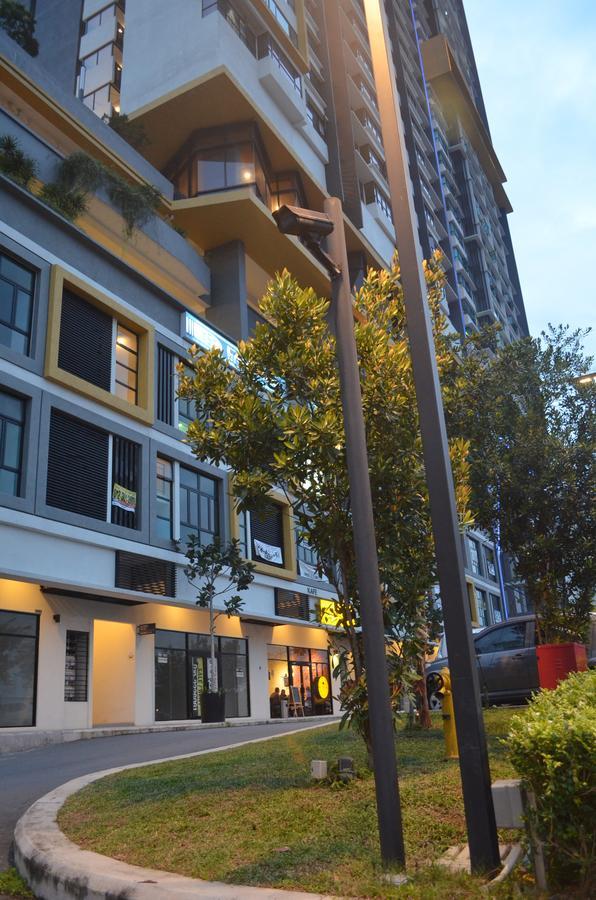 Casa Rv Homestay Mkh Boulevard Kajang Exterior photo